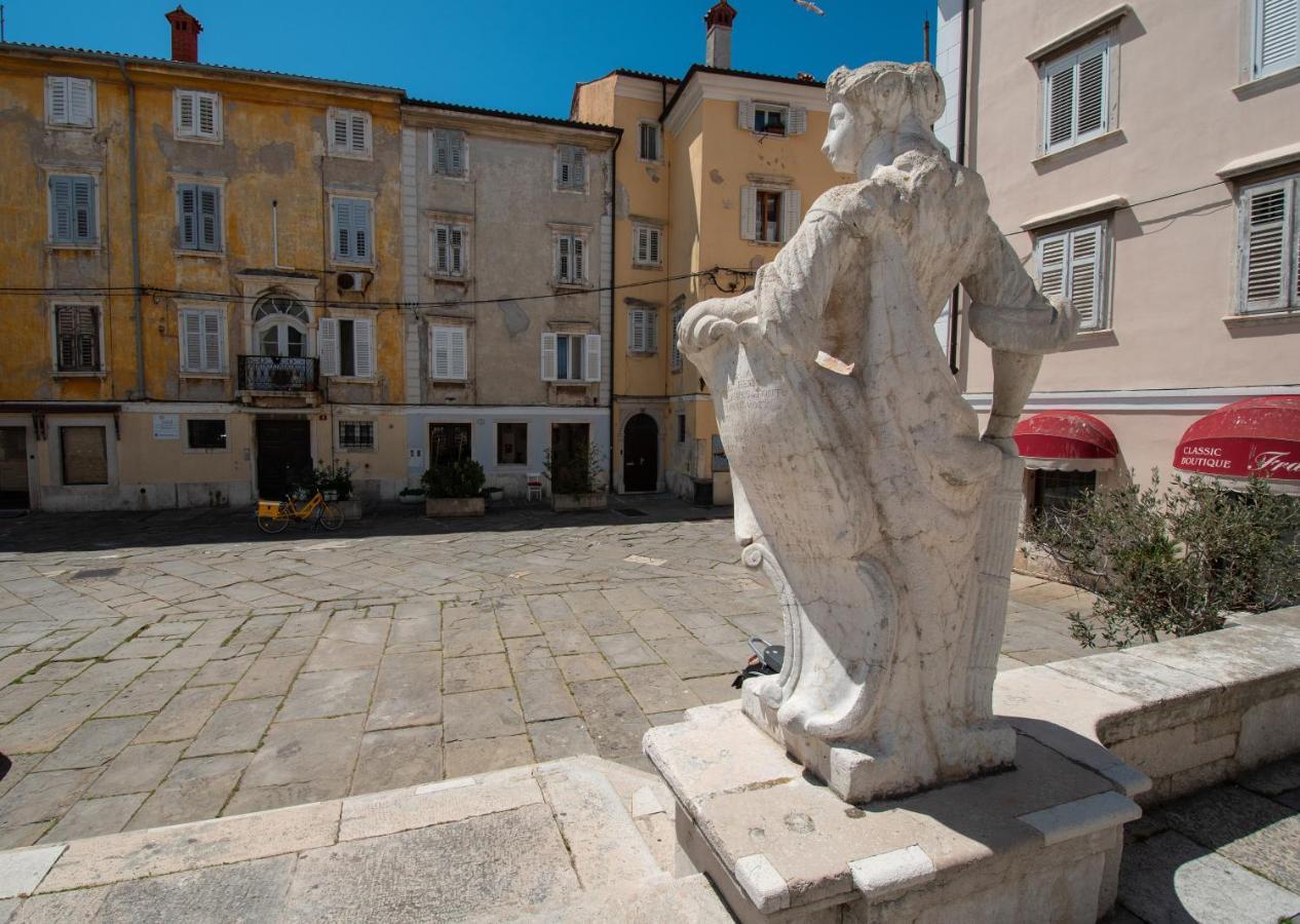 Studio May Piran Exterior foto